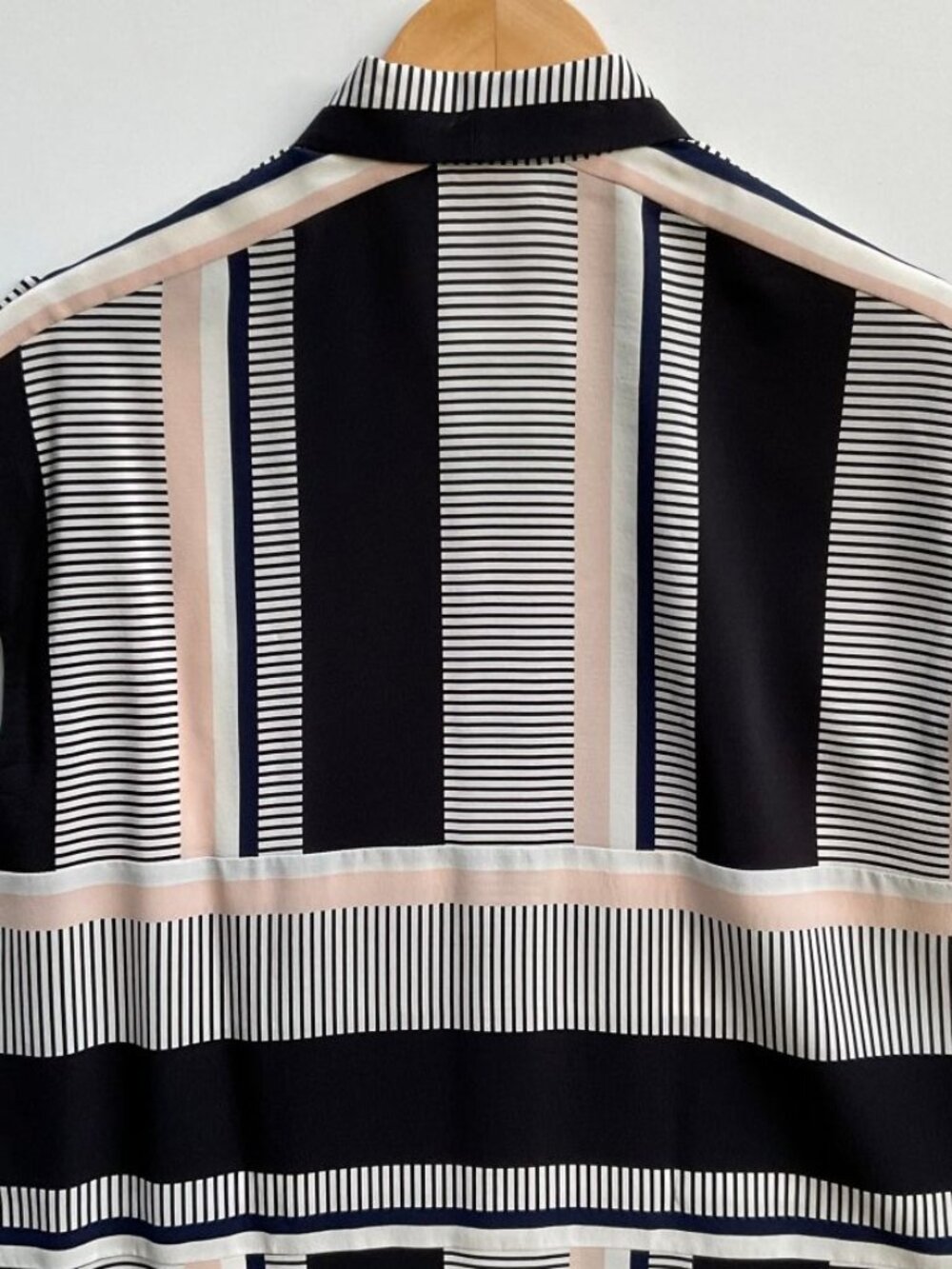 Kate Spade Bay Stripe Silk Blouse Size S - Picture 3 of 4